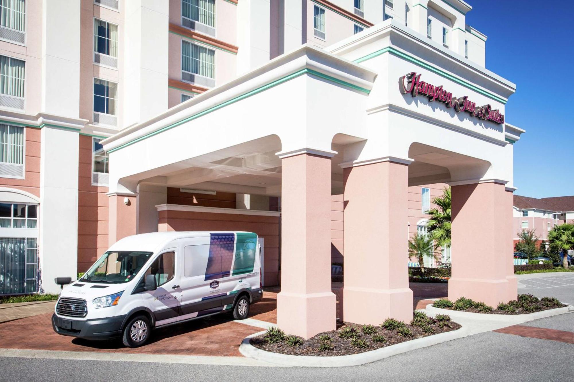 Hampton Inn & Suites Orlando Airport At Gateway Village Exterior photo