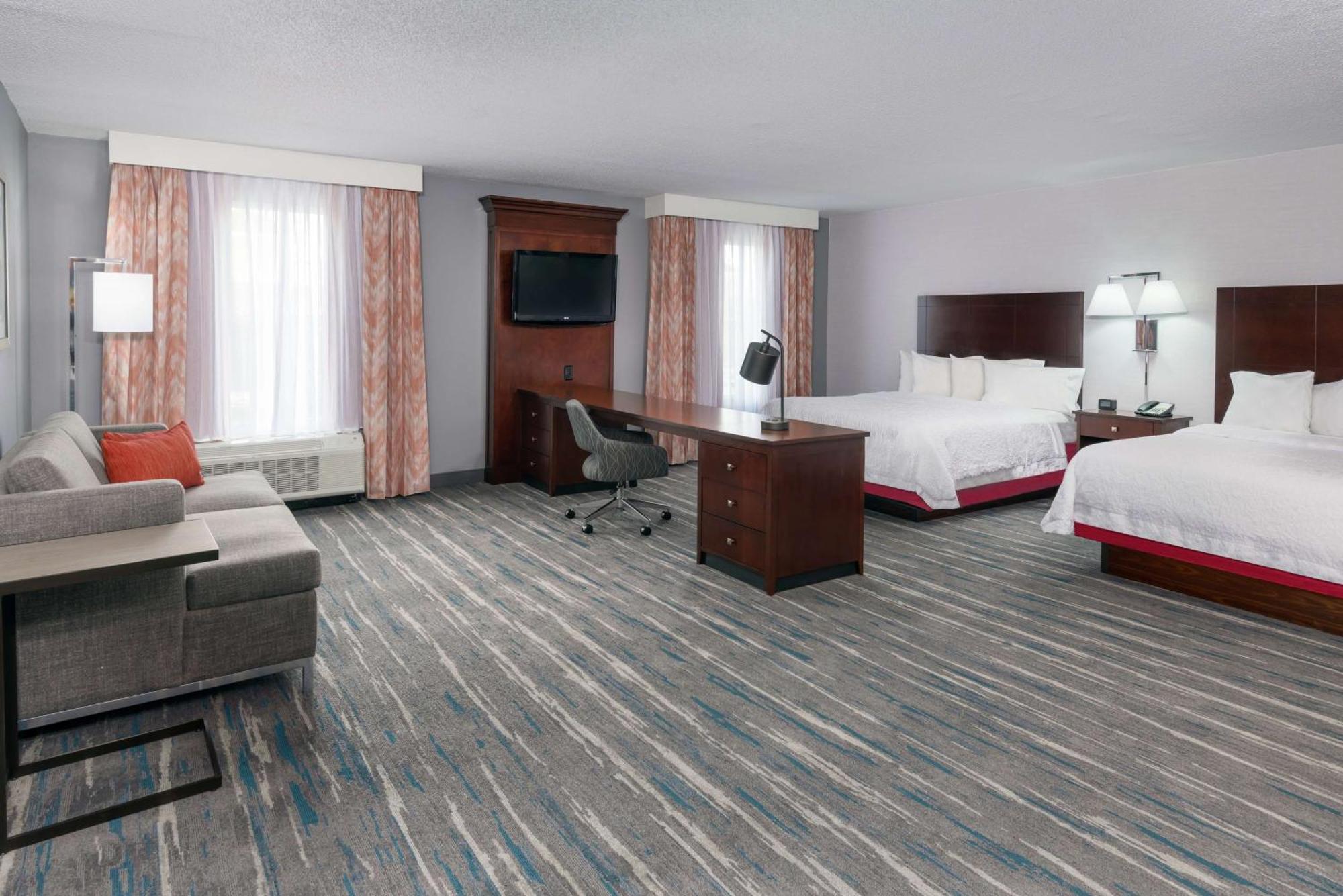 Hampton Inn & Suites Orlando Airport At Gateway Village Exterior photo