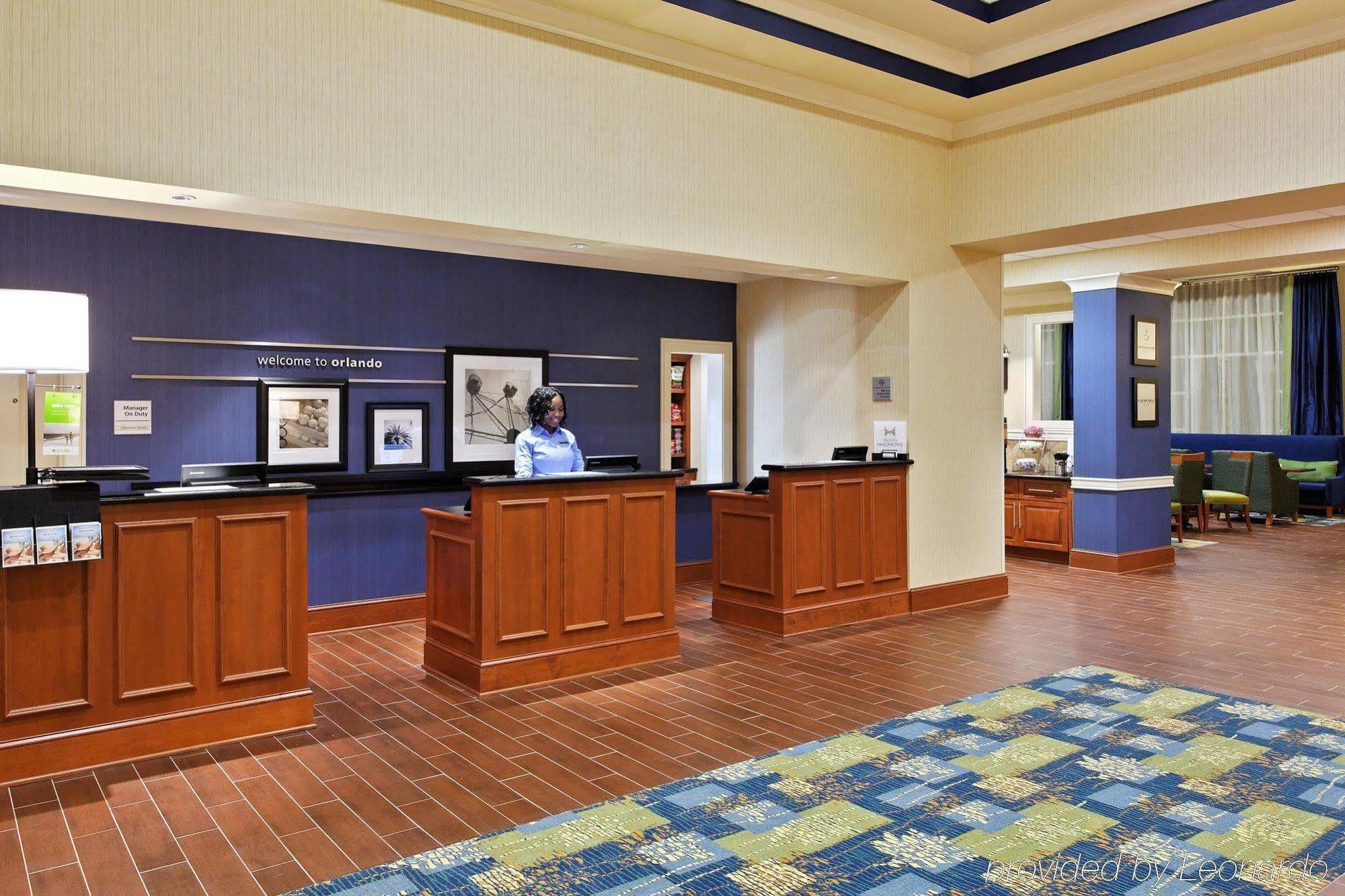 Hampton Inn & Suites Orlando Airport At Gateway Village Exterior photo