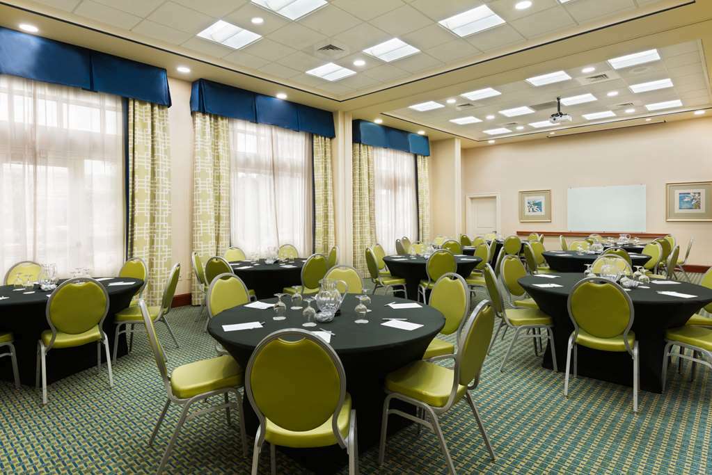 Hampton Inn & Suites Orlando Airport At Gateway Village Facilities photo